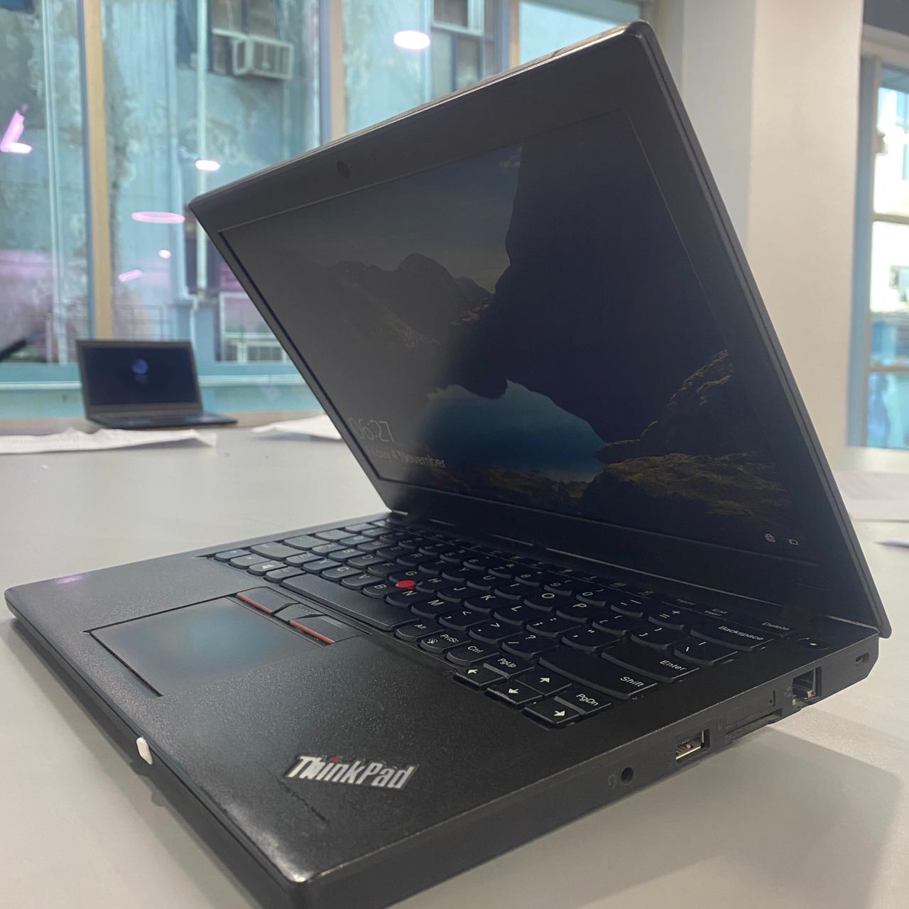 Lenovo Thinkpad X260 Laptop, 12.5 inches, Core i5