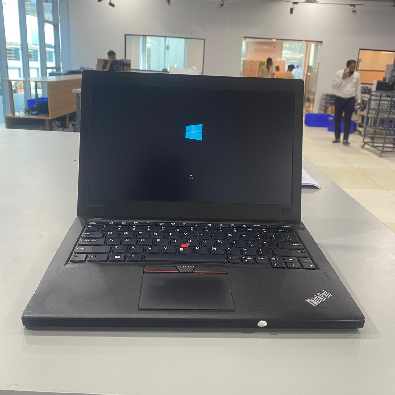 Lenovo Thinkpad X260 Laptop, 12.5 inches, Core i5